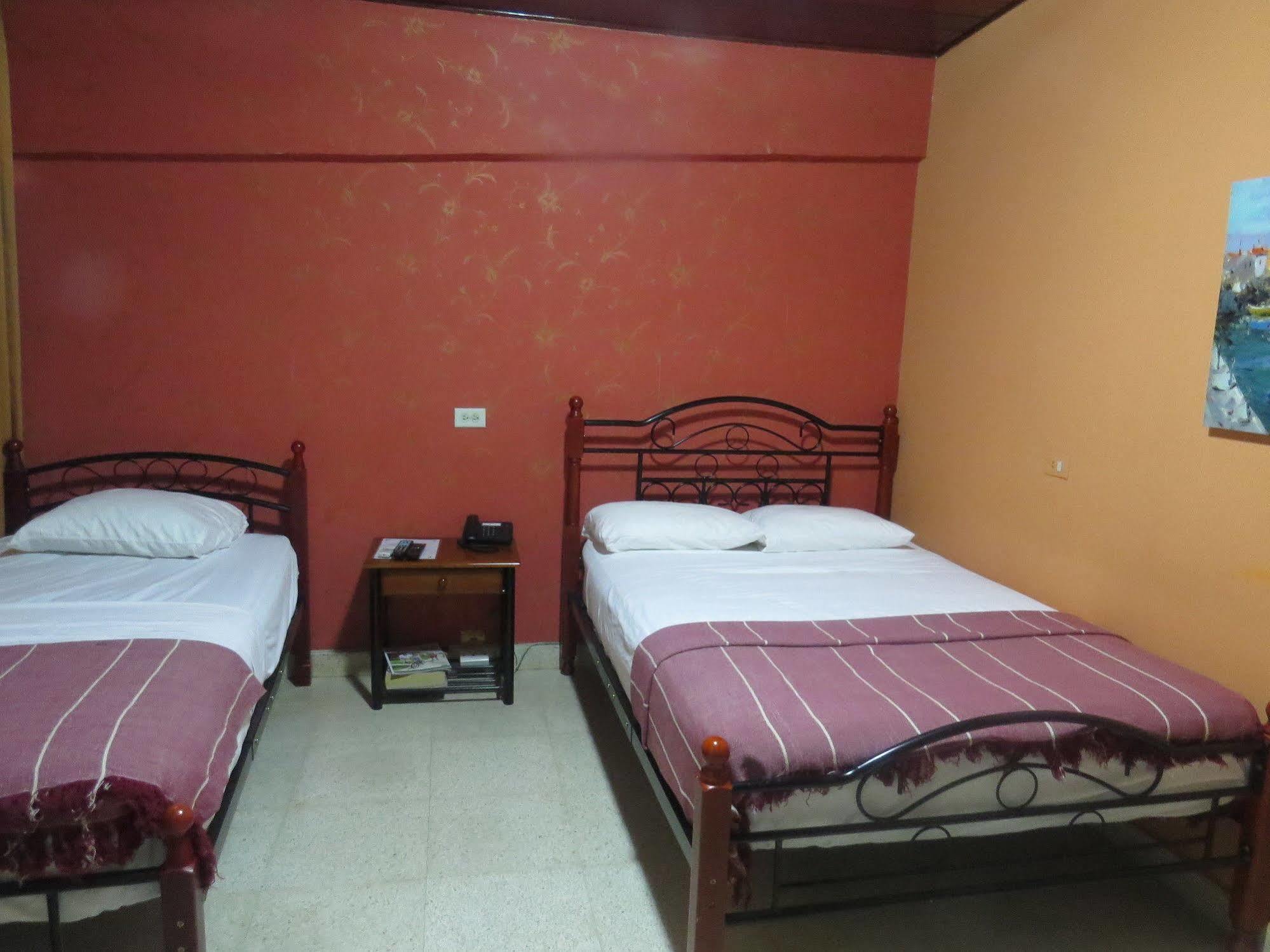 Hostal Cocos Inn Ciudad de Panamá Exterior foto